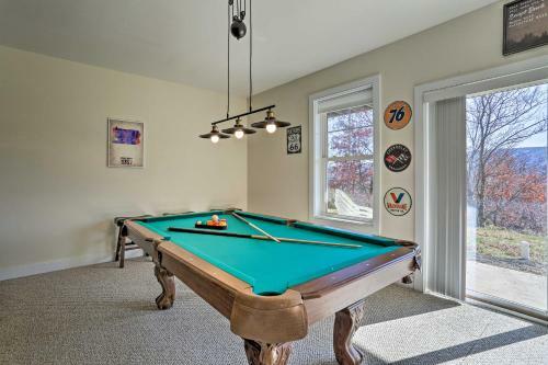 Slopeside Townhome Wfh, Ski, Dine And Hike!