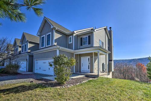 Slopeside Townhome Wfh, Ski, Dine And Hike!