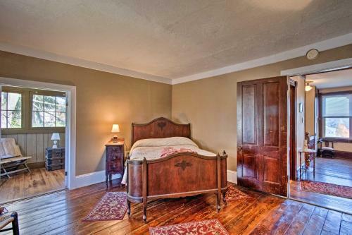 Charming Poconos Home, 5 Mi To Hickory Run!