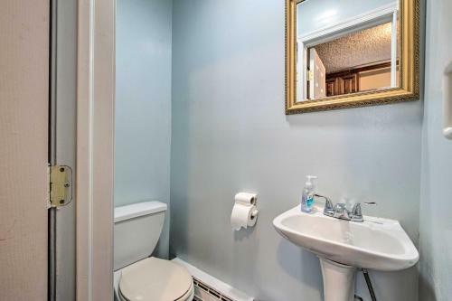 Poconos Home Bbq, Smart Tv, Laundry And More!