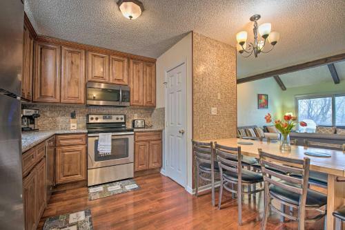 Poconos Home Bbq, Smart Tv, Laundry And More!