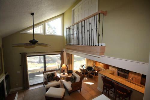 2020 Bluff Villa - Two Bedroom House