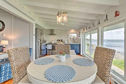 Waterfront Portsmouth Cottage 8 Mi From Newport!