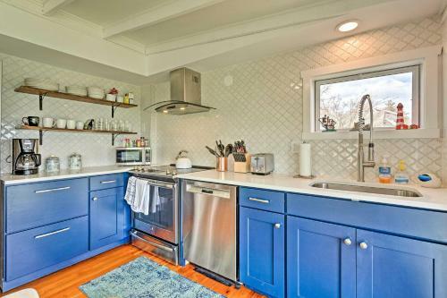Waterfront Portsmouth Cottage 8 Mi From Newport!