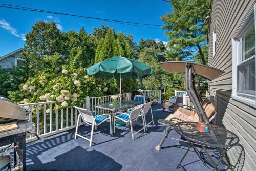 Ideal Narragansett Location Furnished Deck!