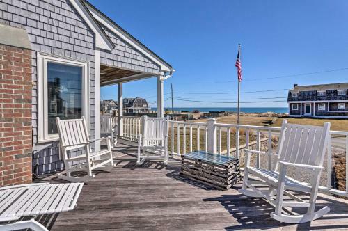 Beach Home With Deck And Views 1 Block To Ocean!
