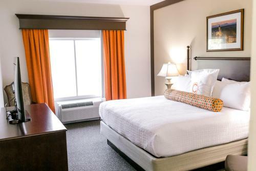Hotel James F. Martin Inn