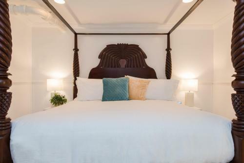 Bed & Breakfast 20 South Battery