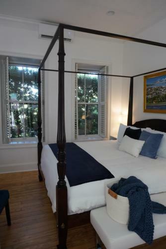 Bed & Breakfast 20 South Battery