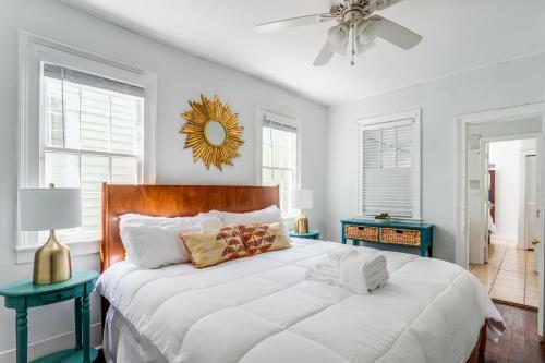 Charleston Style Home - Great Location!