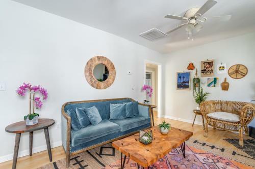 6 Bedrooms One Block From King Street!