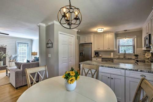 Modern Southern Comforts Home-7 Mi To Charleston