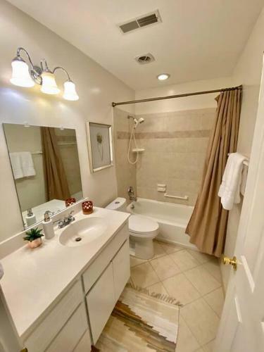 Cozy & Quiet 4bd Home Perfect For Family Vacation