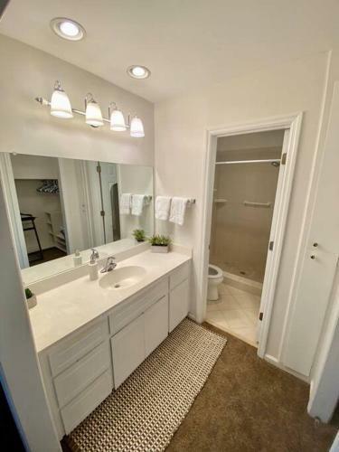 Cozy & Quiet 4bd Home Perfect For Family Vacation
