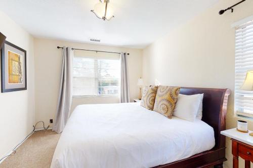 652 Windermere
