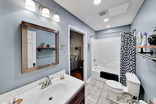 Charming Home In Oakland - Fire Pit & 6 Smart Tvs Home