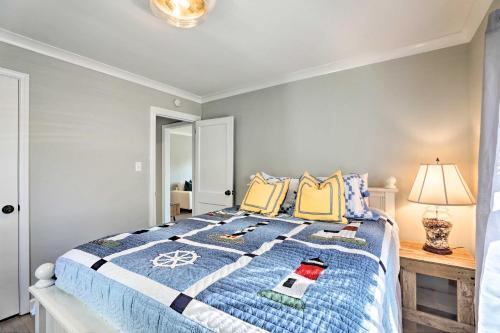 Chic Charleston Home Half Mi To Park Circle!