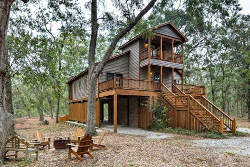 Private Edisto Island House With 3 Decks And Huge Yard