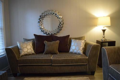 Hostal 3 Bedroom 2 Bath Corporate Beauty Off Harbison