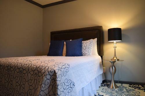 Hostal 3 Bedroom 2 Bath Corporate Beauty Off Harbison