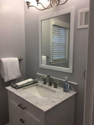 Hostal 3 Bedroom 2 Bath Corporate Beauty Off Harbison