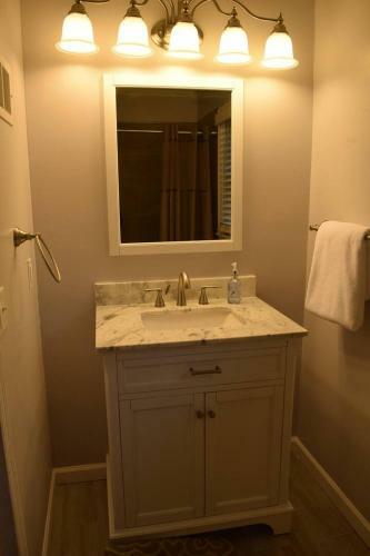 Hostal 3 Bedroom 2 Bath Corporate Beauty Off Harbison