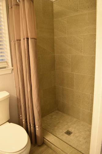 Hostal 3 Bedroom 2 Bath Corporate Beauty Off Harbison