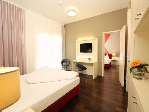 Hotel Camp Royal X