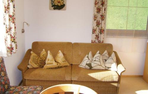 Apartment Trins