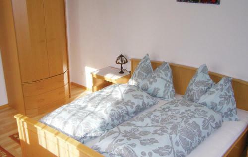 Apartment Trins