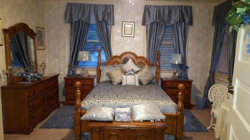 Ambrias Garden Manor B&B