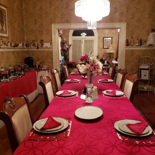 Ambrias Garden Manor B&B