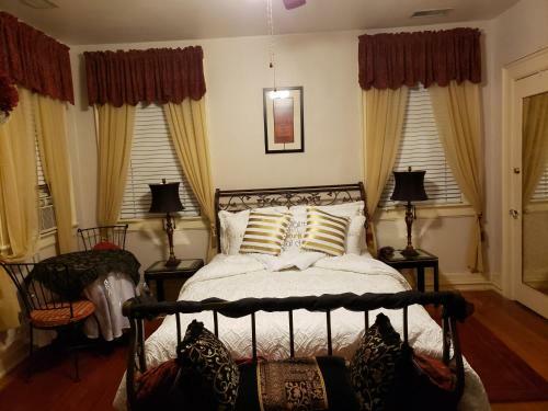 Ambrias Garden Manor B&B