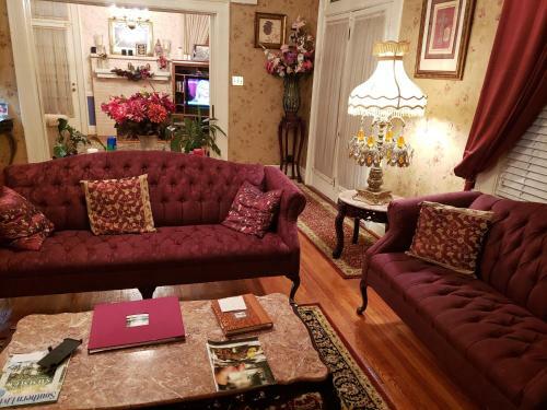 Ambrias Garden Manor B&B