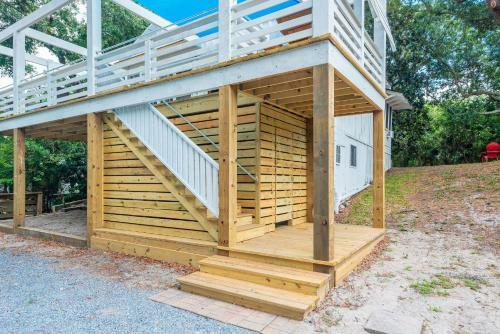 808 E Ashley - The Board And Batten - 3 Bedrooms Near Ocean