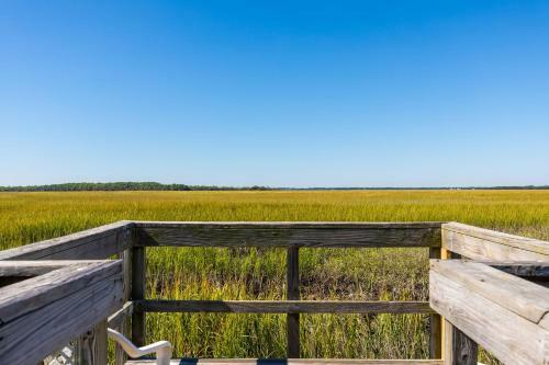 1684 E Ashley - Sol Searcher - 2 Bedrooms