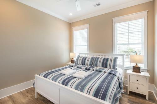 207 E Arctic - Seahorsing Around - Oceanfront - 3 Bedrooms