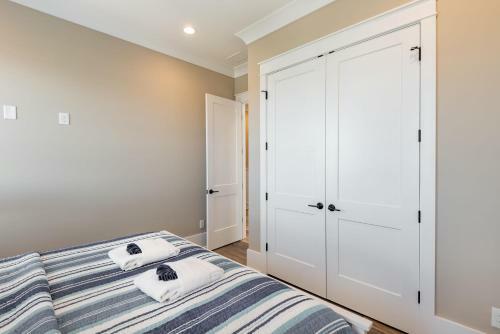 207 E Arctic - Seahorsing Around - Oceanfront - 3 Bedrooms