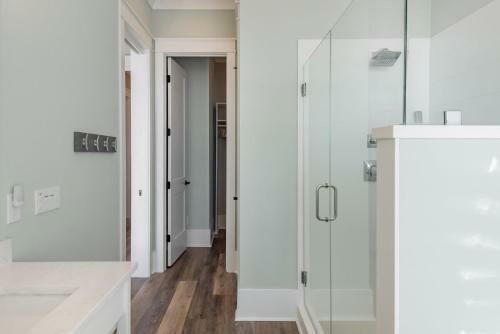 207 E Arctic - Seahorsing Around - Oceanfront - 3 Bedrooms