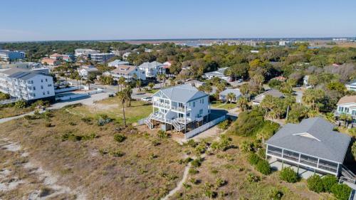 207 E Arctic - Seahorsing Around - Oceanfront - 3 Bedrooms