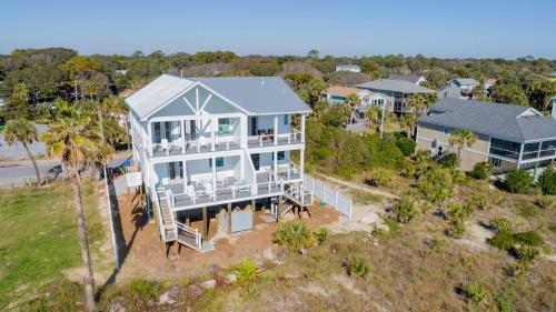 207 E Arctic - Seahorsing Around - Oceanfront - 3 Bedrooms