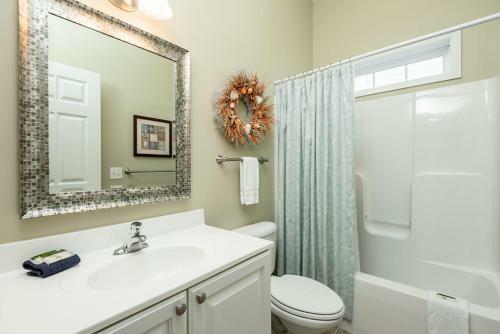 84 Waters Edge - Riverview Townhouse - Pool