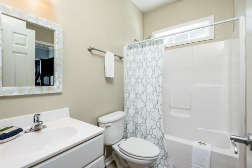 84 Waters Edge - Riverview Townhouse - Pool