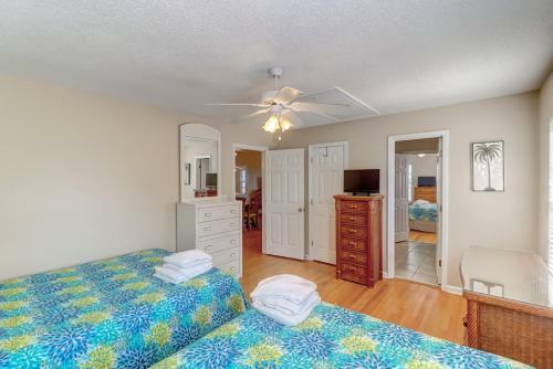 225 East Arctic