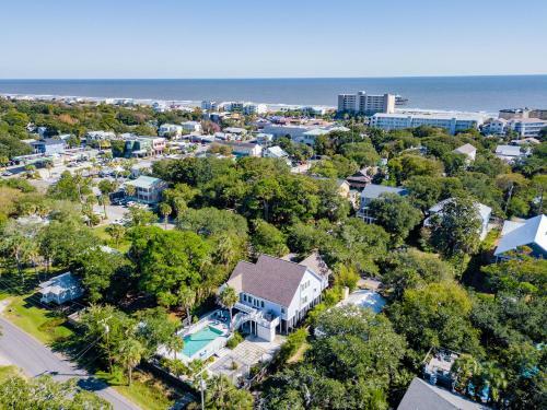 114 W Huron - Sand Castle - Saltwater Pool - Heated Upon Request