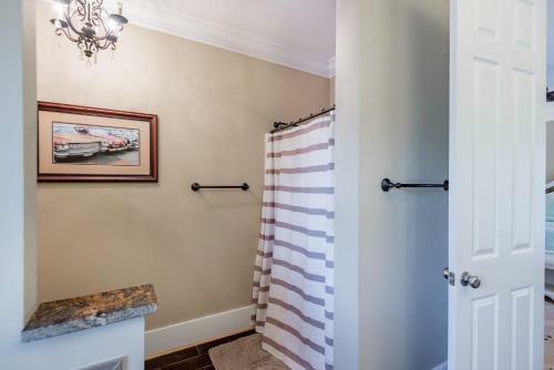 114 W Huron - Sand Castle - Saltwater Pool - Heated Upon Request
