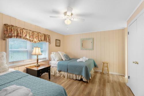612 E Ashley - Shore Beats Work - 4 Bedrooms