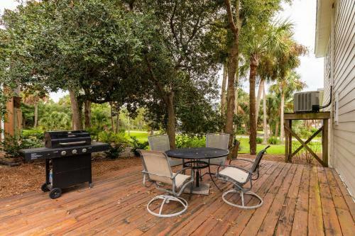 612 E Ashley - Shore Beats Work - 4 Bedrooms