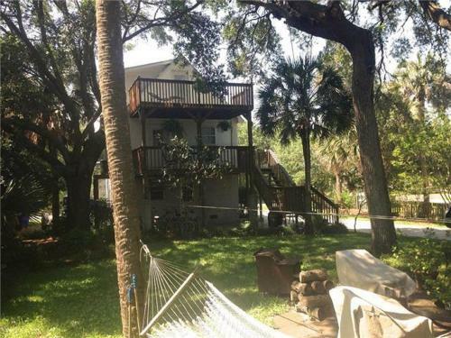 The Treehouse At 10th