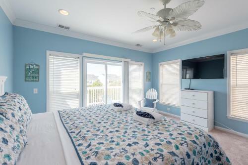 103 Waters Edge ~ 3bed/3bath Townhouse~ Pool~fishing Dock